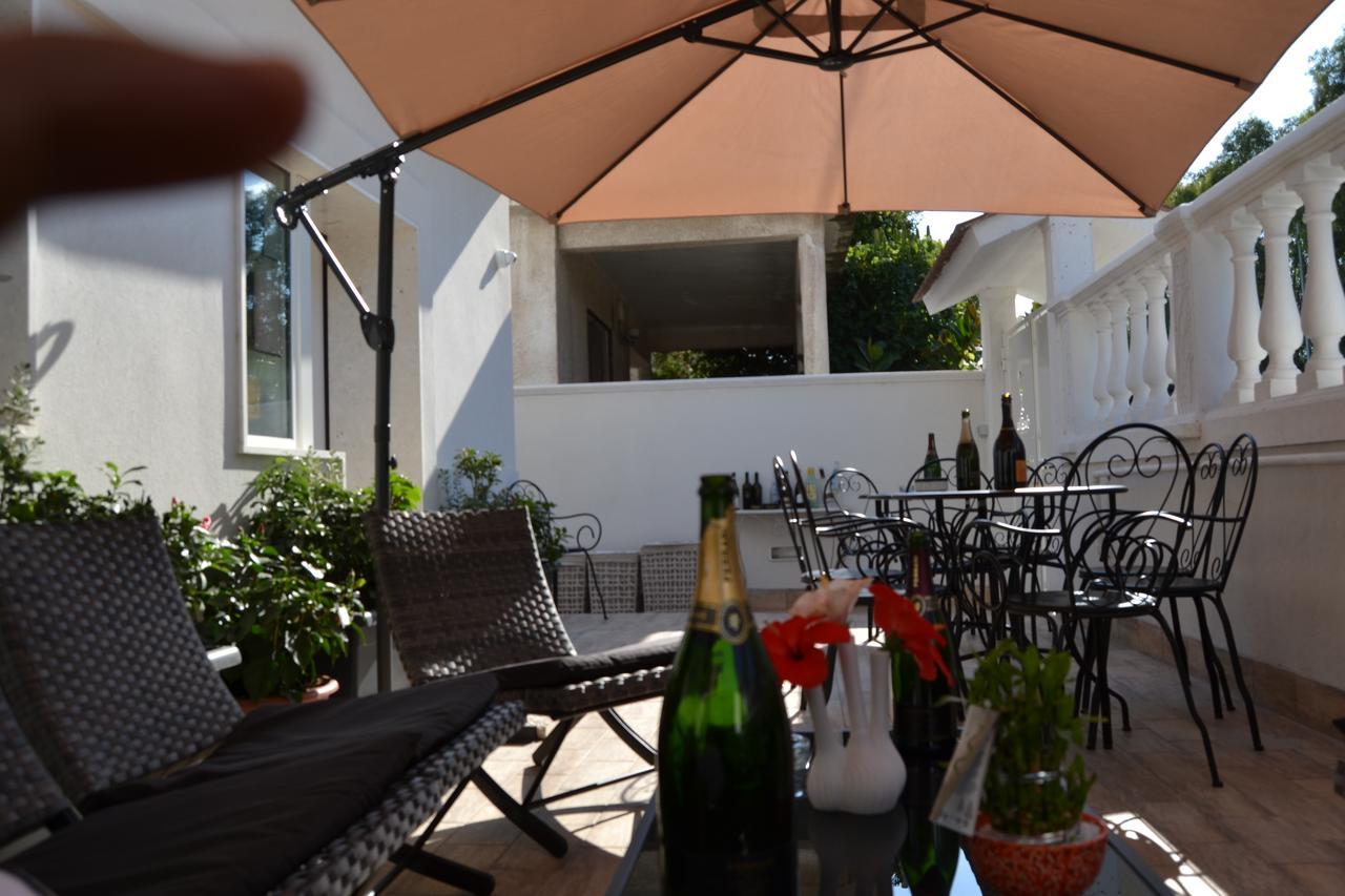 Bed And Breakfast Sun Wine 塔兰托 外观 照片