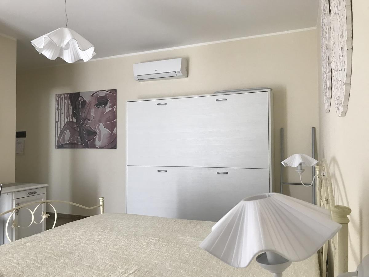 Bed And Breakfast Sun Wine 塔兰托 外观 照片