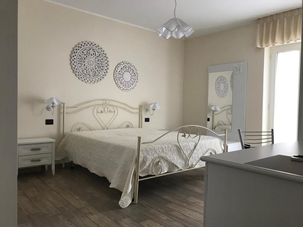 Bed And Breakfast Sun Wine 塔兰托 外观 照片